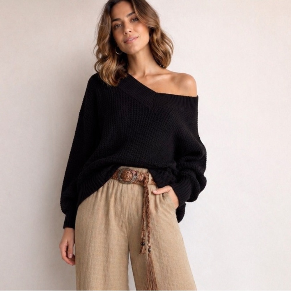 Zenana Black Waffle Knit V-Neck Oversized Sweater size small